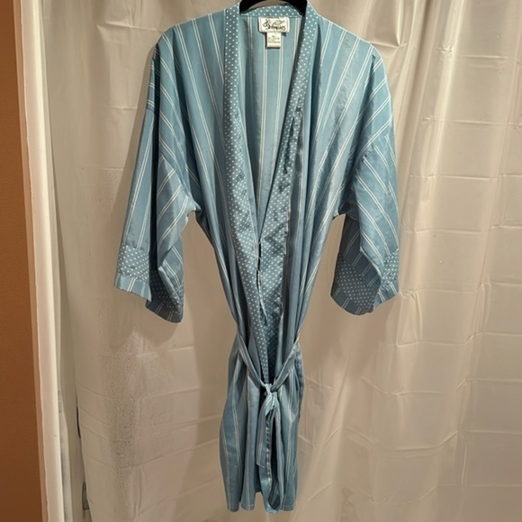 J.O. Intimates Blue Robe Size M/L - Picture 1 of 4